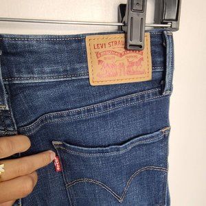 SKINNY LEVI JEANS